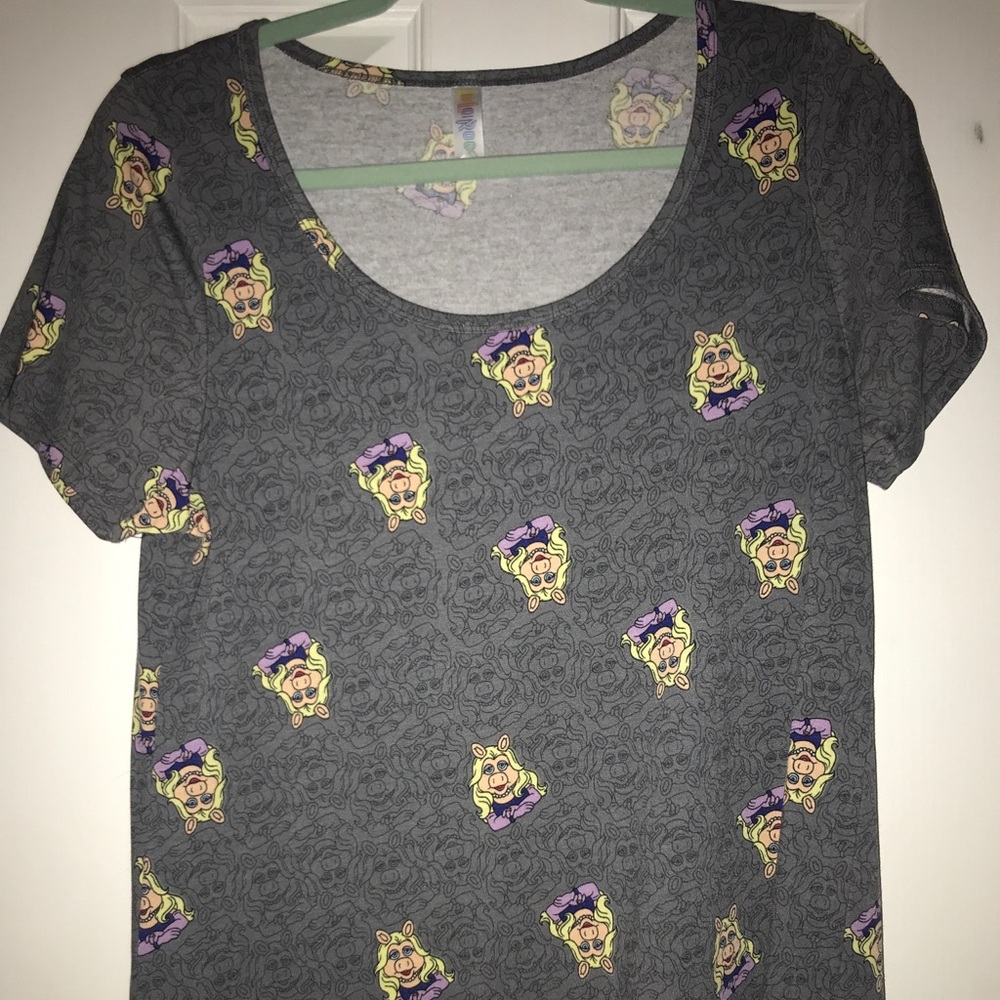 Lularoe Small Classic T!